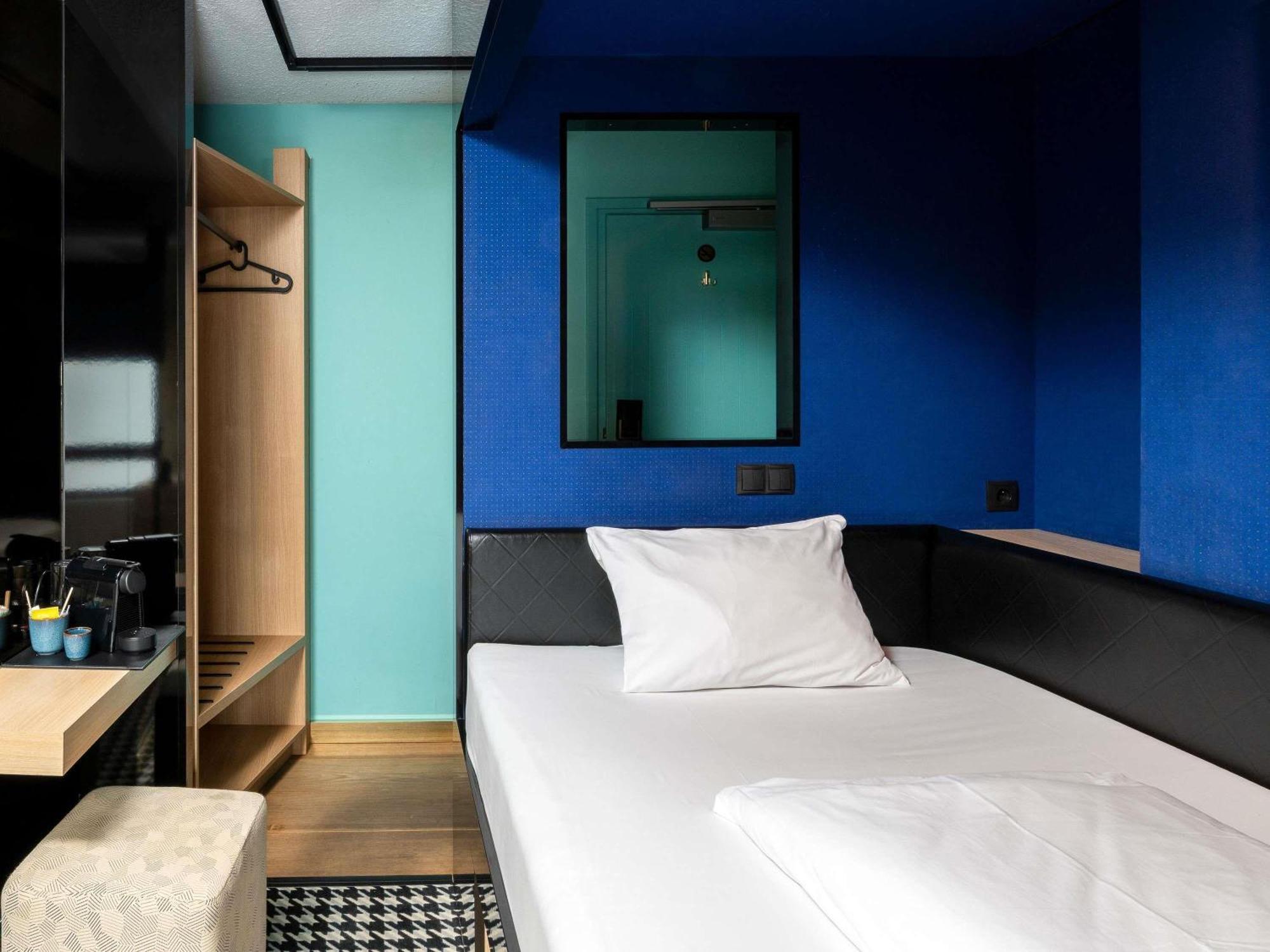Ibis Styles Centre Hotel 3*