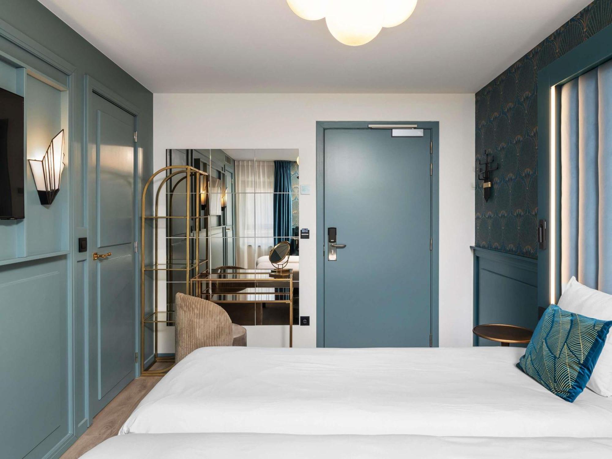Ibis Styles Centre 3*